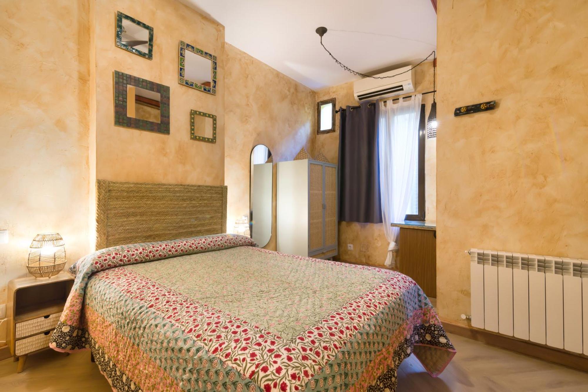 Hostal Artistic B&B Madrid Esterno foto